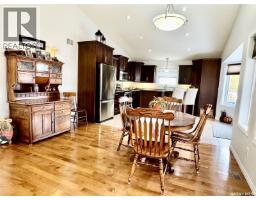 Family room - 905 Water Ridge Crescent, Humboldt, SK S0K2A0 Photo 11