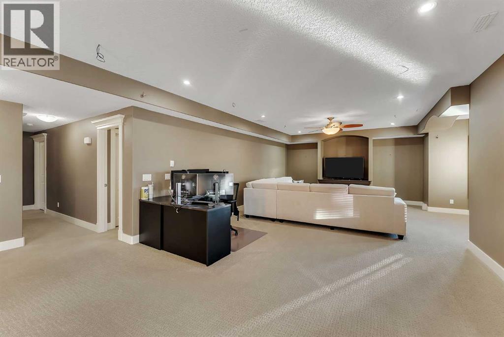 220 East Lakeview Place, photo 37 of 47