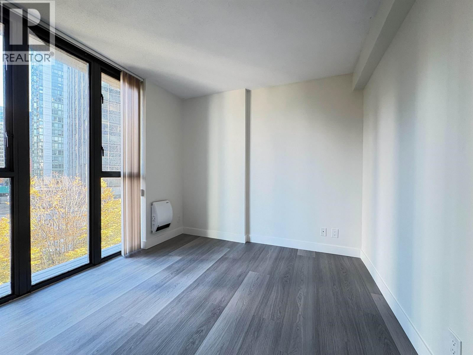 1331 GEORGIA Unit 602 photo 4
