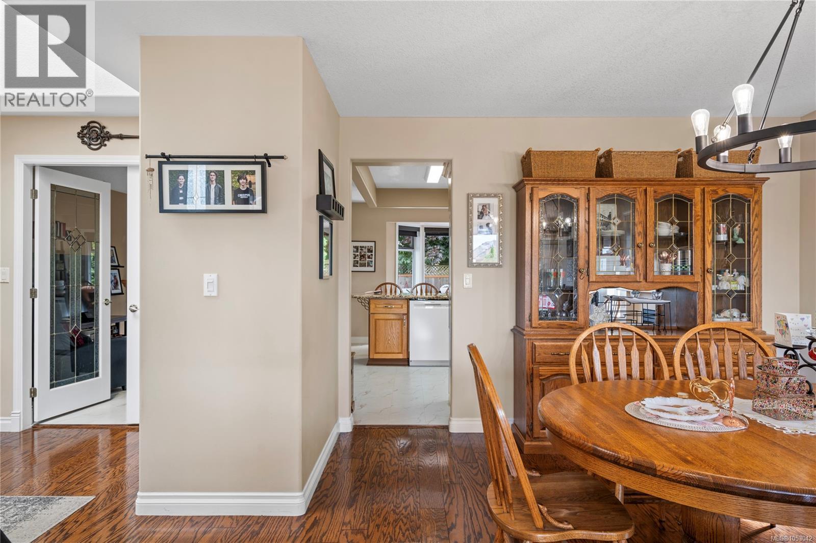 1072 Roberton Blvd, Parksville - Image 1