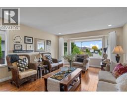 Bedroom - 1072 Roberton Blvd, Parksville, BC V9P2N9 Photo 14