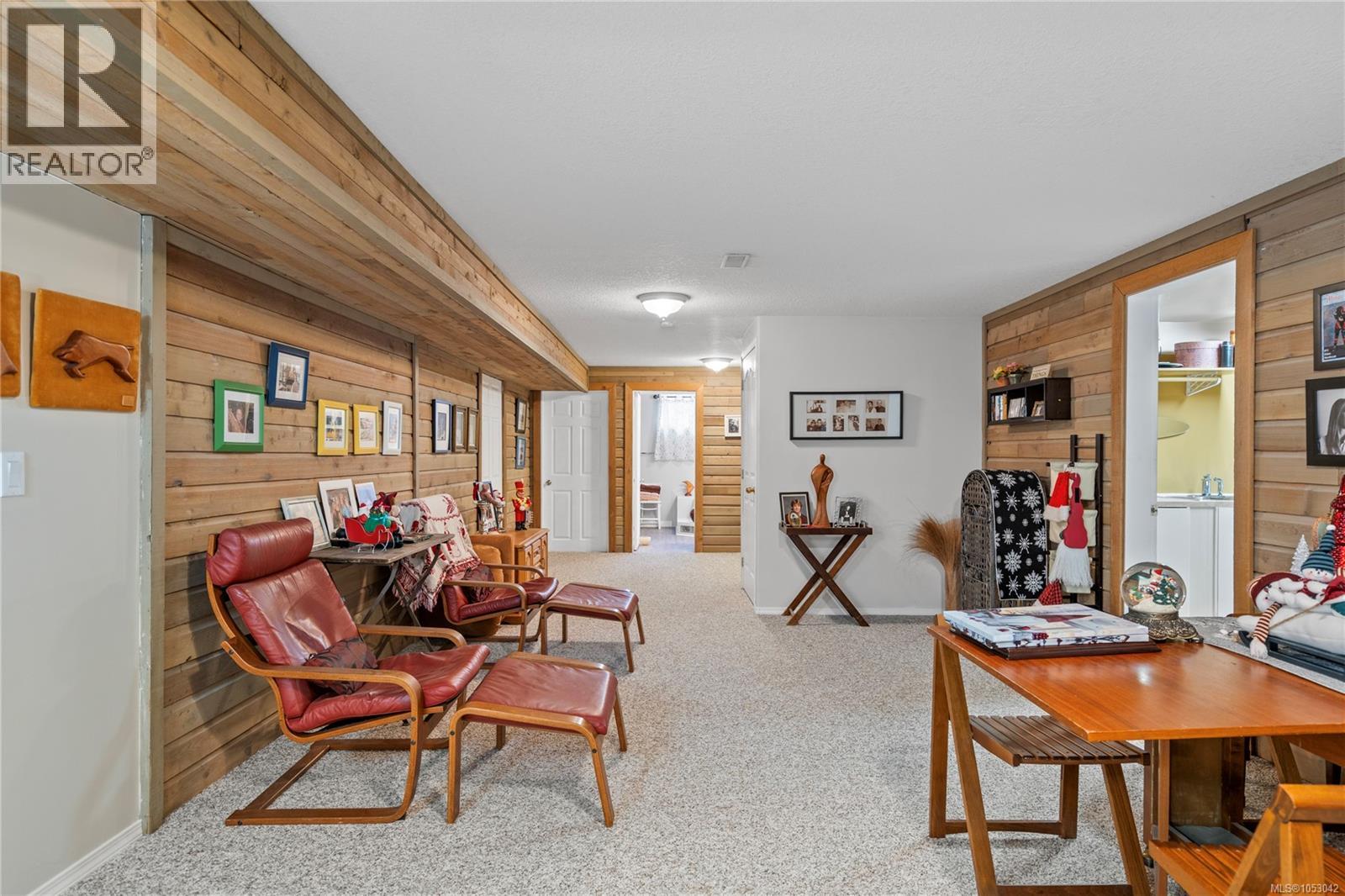 1072 Roberton Blvd, Parksville - Image 1