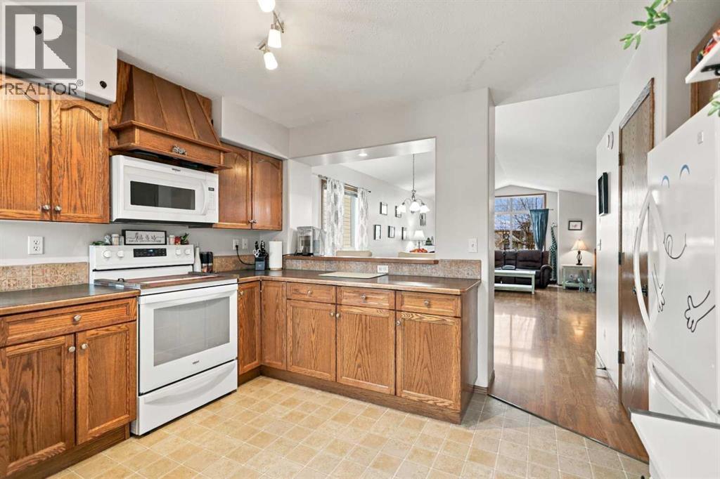Listing photo – 55 Wildrose Drive, Sylvan Lake