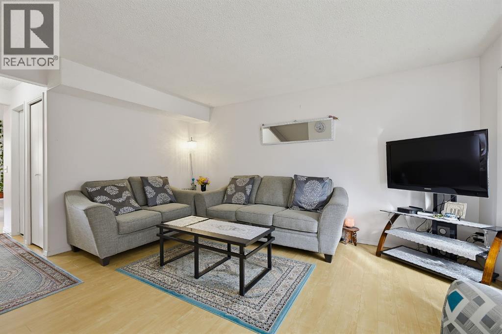 56 Falshire Terrace NE photo 7
