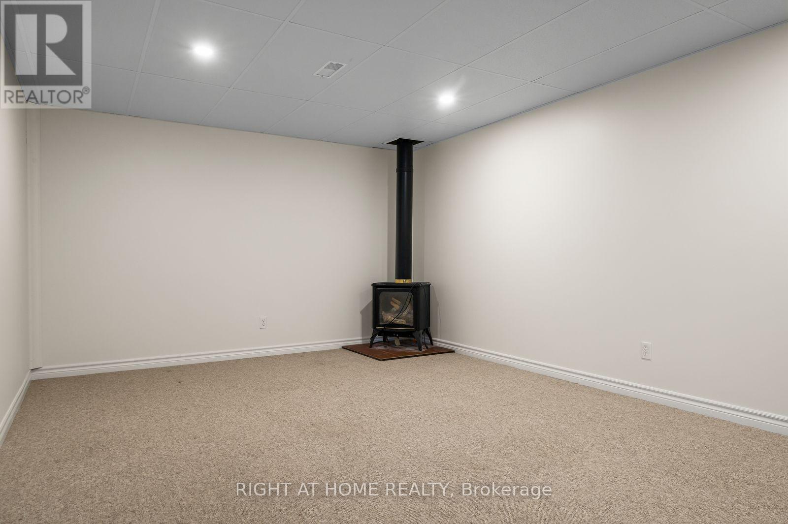 21 Crescent Moon Lane, Kawartha Lakes, ON photo 33