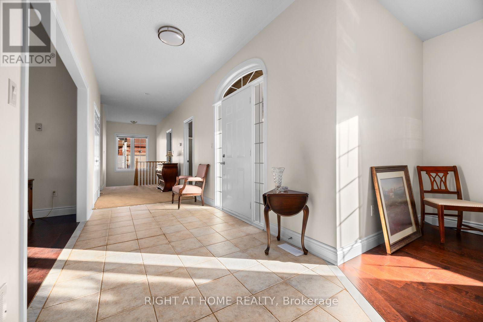 21 CRESCENT MOON LANE, Kawartha Lakes (Mariposa) — photo 4