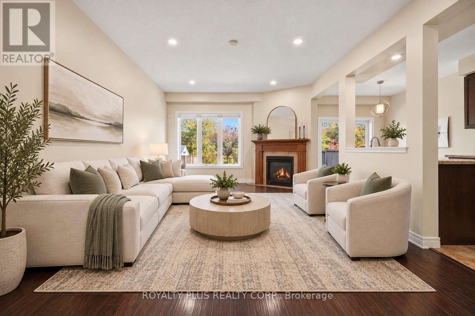 116 Echovalley Drive, Hamilton, ON photo 3
