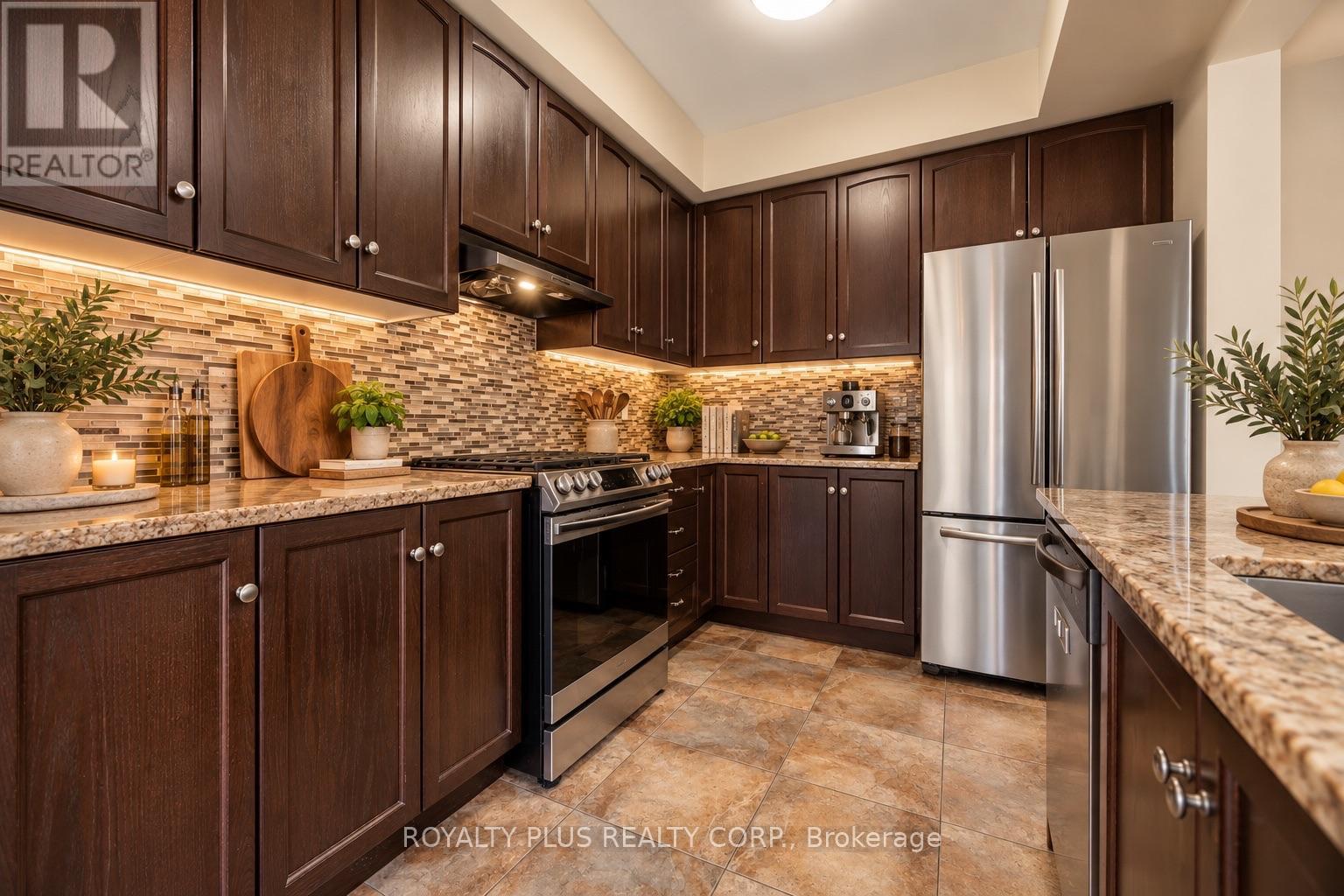 116 Echovalley Drive, Hamilton, ON photo 5