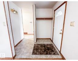 Primary Bedroom - 5812 105 Av Nw, Edmonton, AB T6A1A6 Photo 6