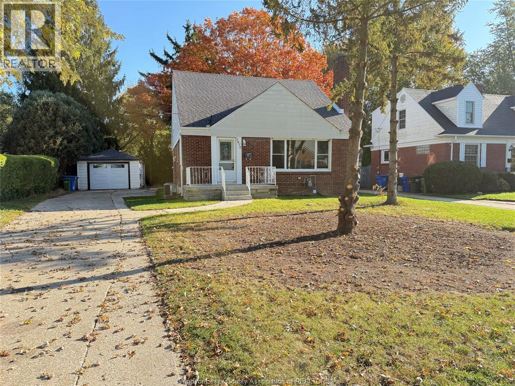 2870 ALEXANDRA AVENUE, Windsor