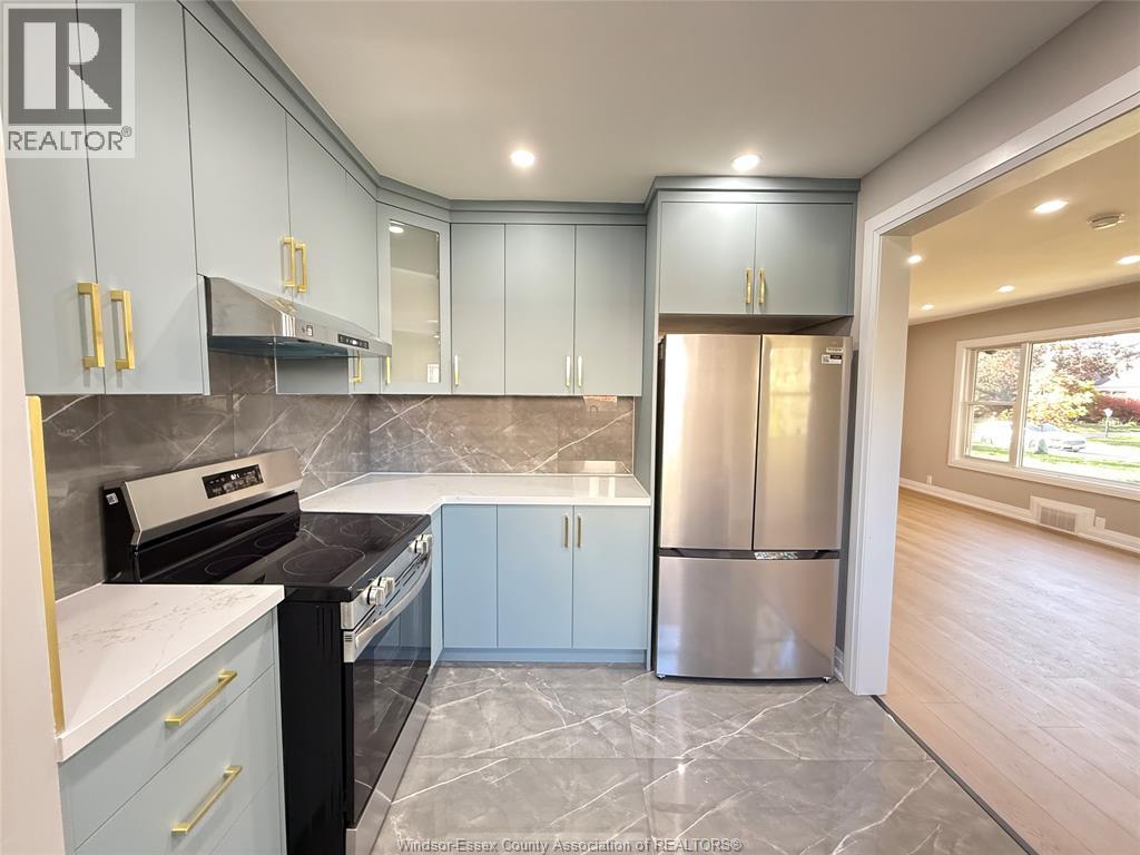 2870 ALEXANDRA AVENUE, Windsor — photo 10