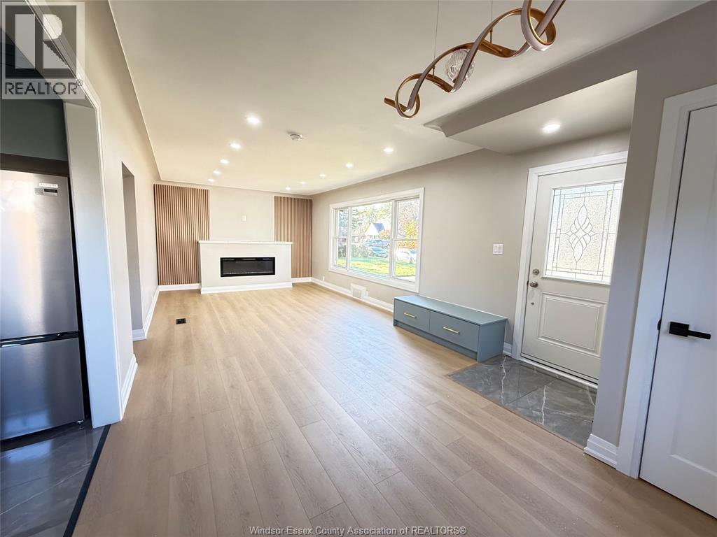 2870 ALEXANDRA AVENUE, Windsor — photo 7