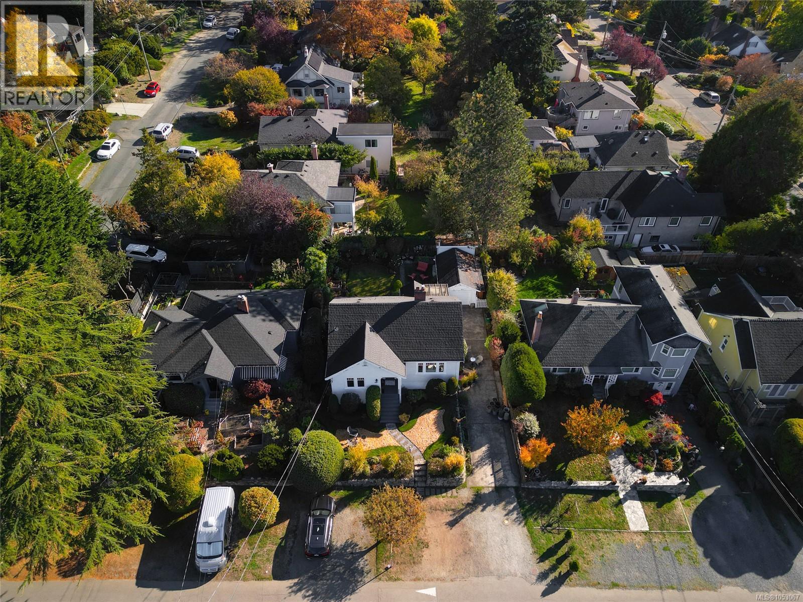  3015 Dean Avenue, Saanich