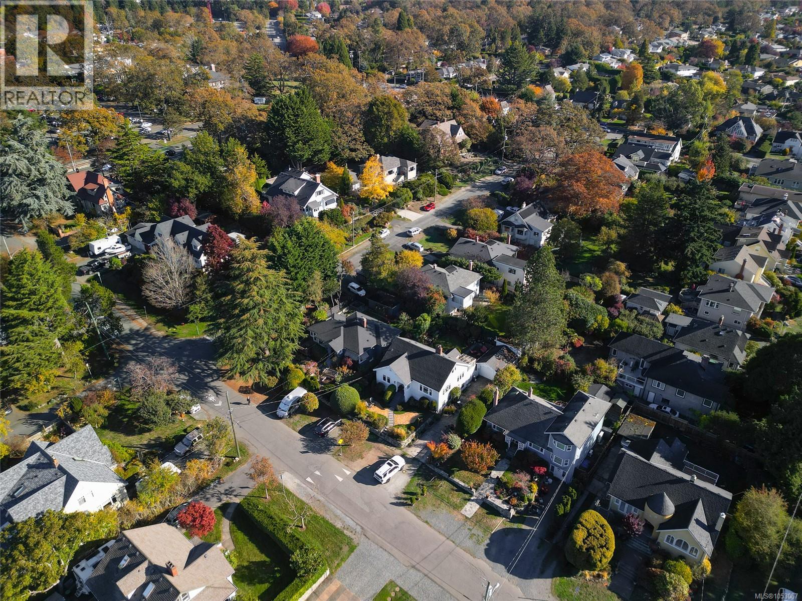  3015 Dean Avenue, Saanich