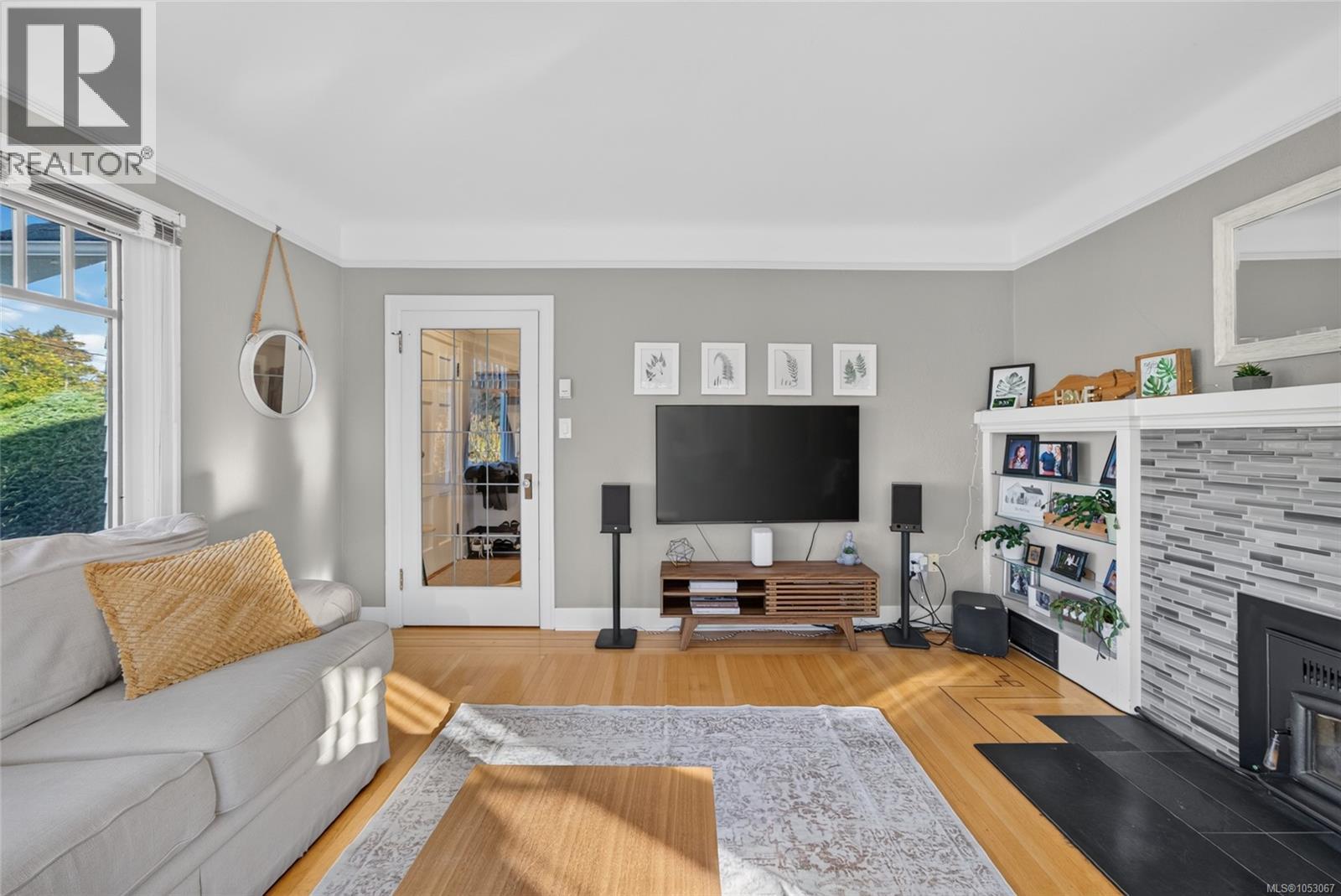  3015 Dean Avenue, Saanich