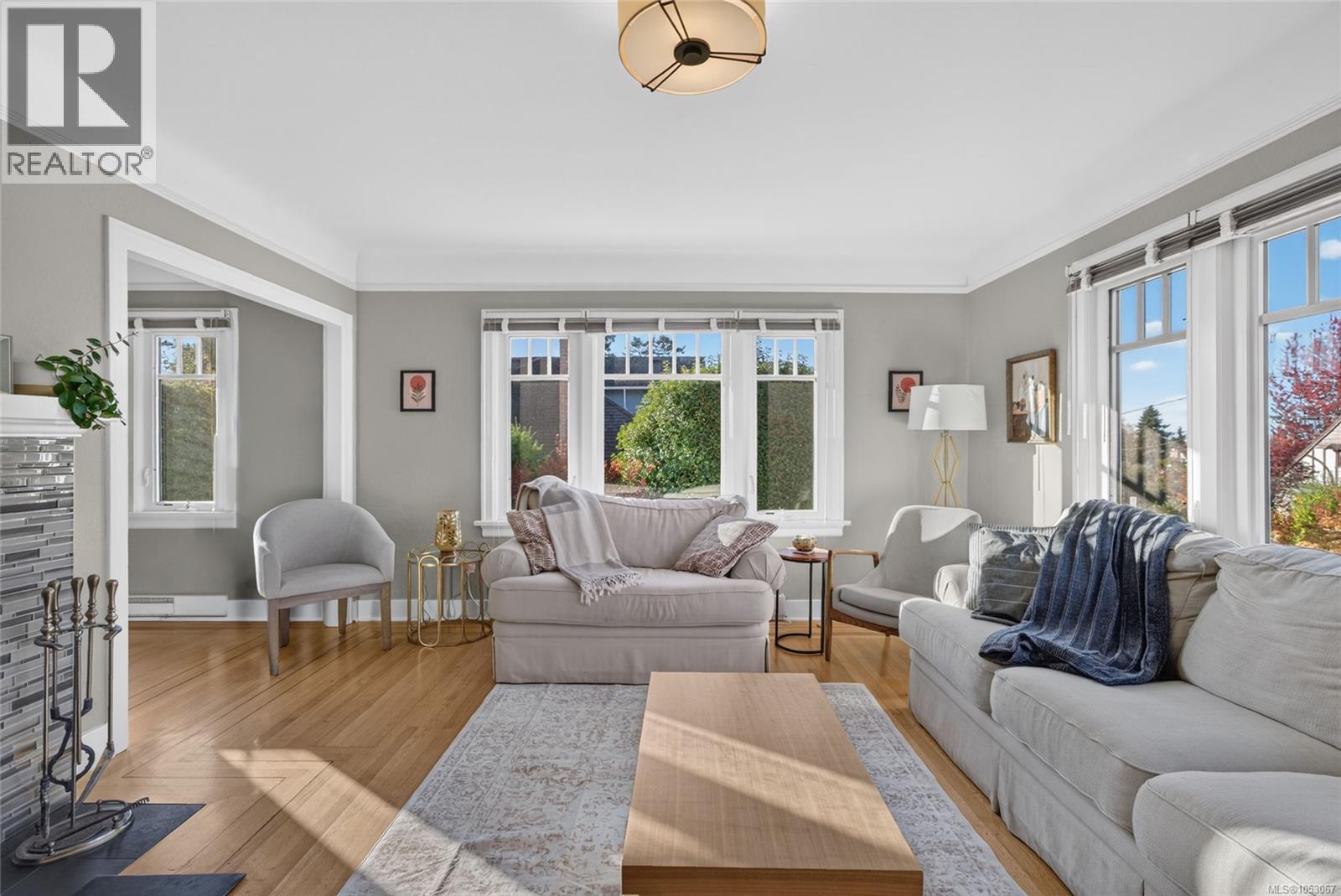  3015 Dean Avenue, Saanich