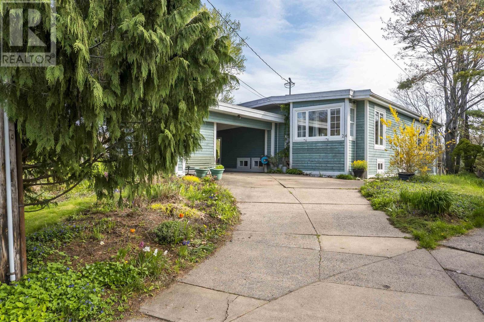 24 Birchview photo 2