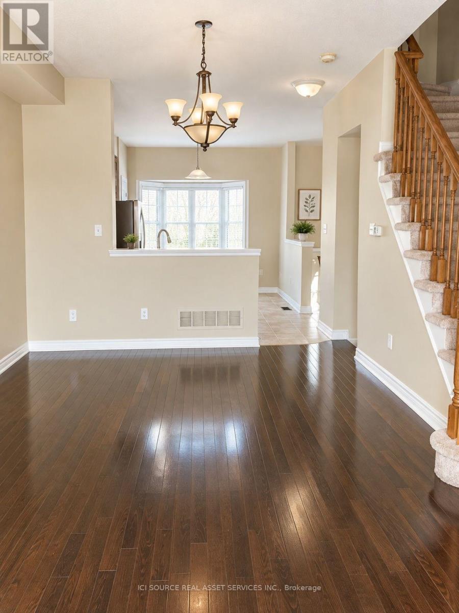 674 Rowley photo 3
