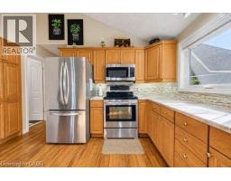 111 Clarene Avenue, Waterloo, ON N2J4G8 Photo 13