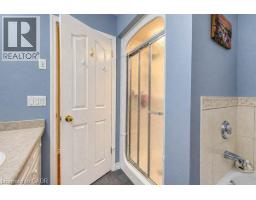 111 Clarene Avenue, Waterloo, ON N2J4G8 Photo 20