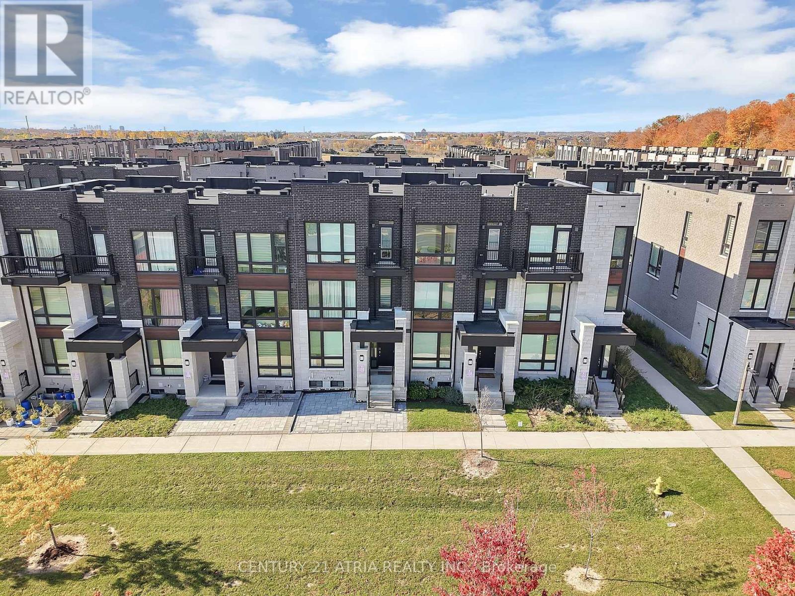 17 Hammersmith Lane, Markham, ON photo 44