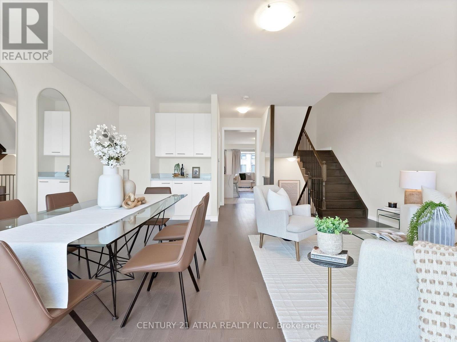 17 Hammersmith Lane, Markham, ON photo 6
