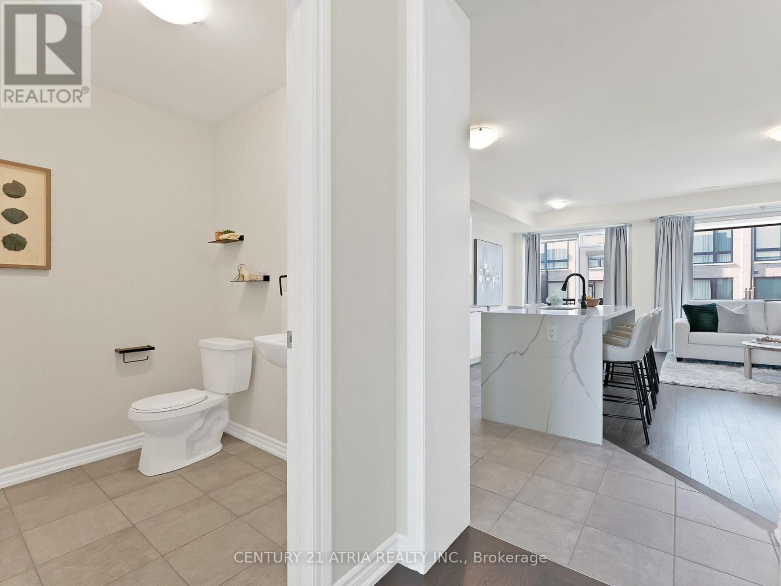17 Hammersmith Lane, Markham, ON photo 9