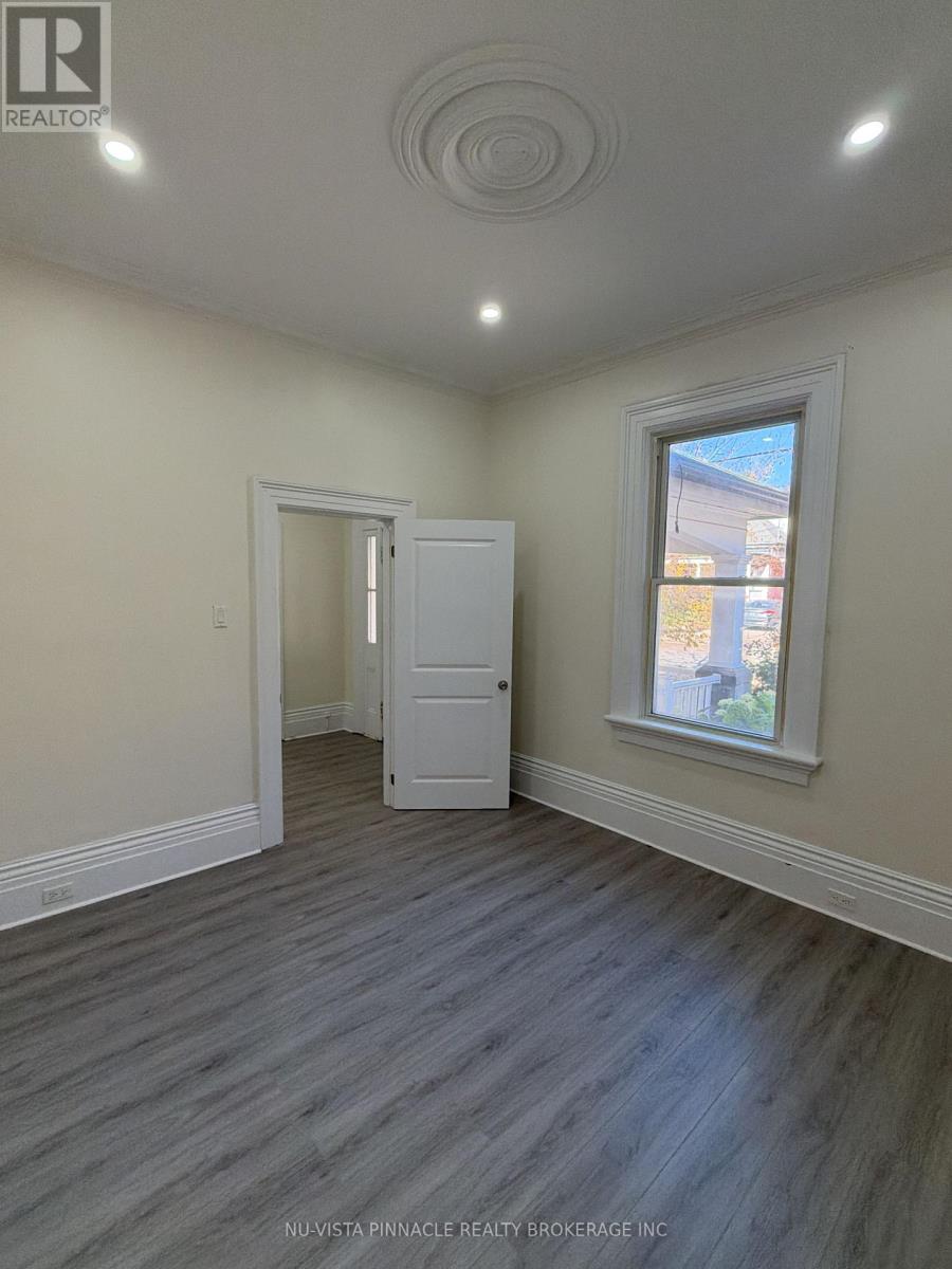 191 Sydenham photo 4