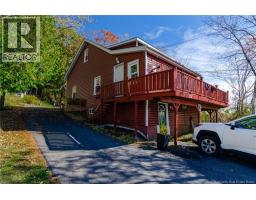 137 Lawrence Long Road, photo 3