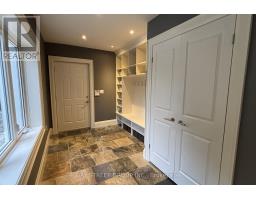 8 Dodie Street, Aurora, ON L4G2L2 Photo 11