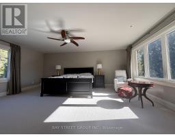 8 Dodie Street, Aurora, ON L4G2L2 Photo 12