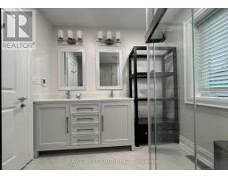 8 Dodie Street, Aurora, ON L4G2L2 Photo 18