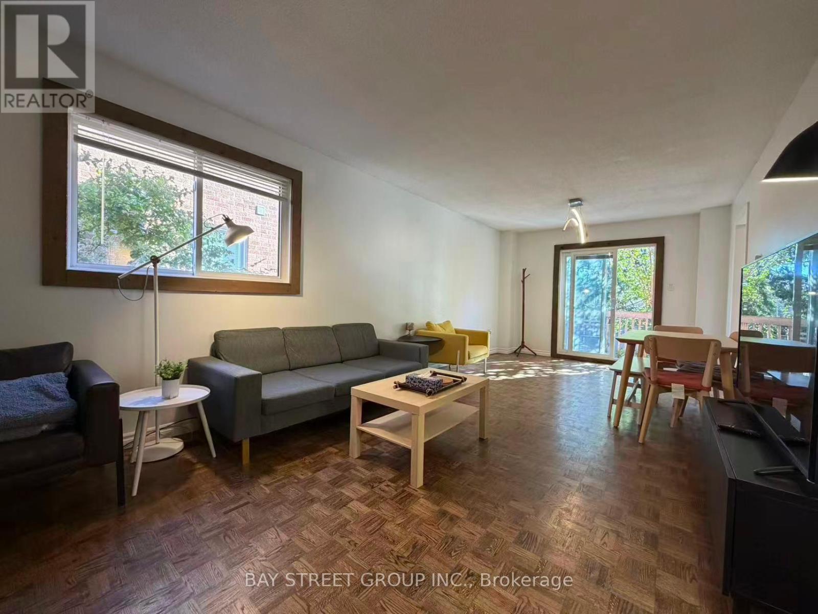 3022 Collista Court, Mississauga, ON photo 2