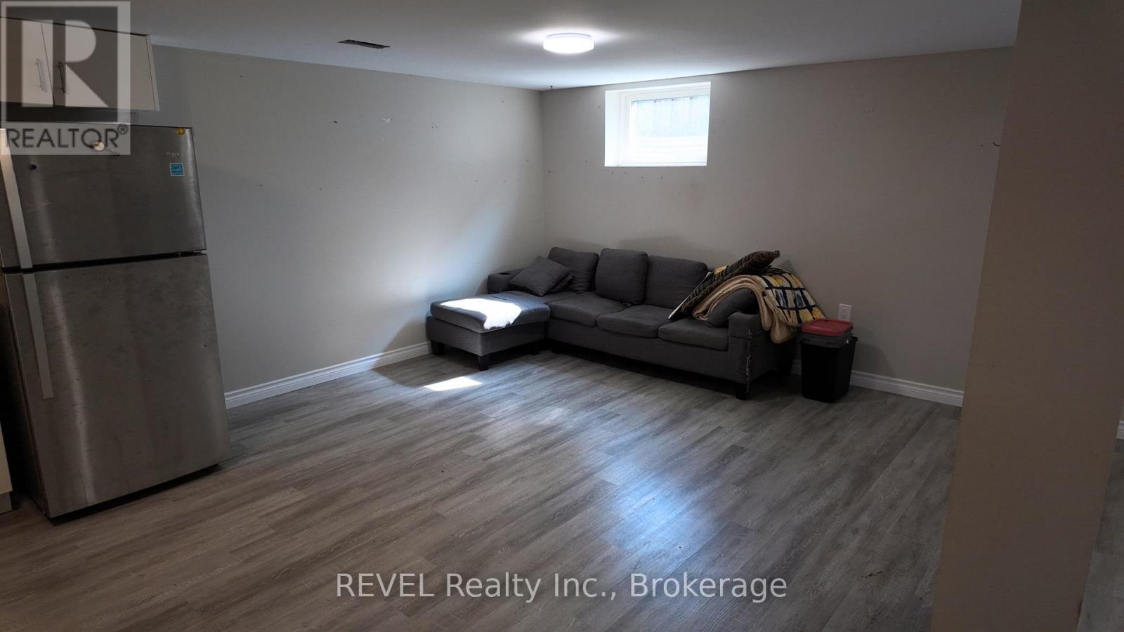 12 GLENDALE DRIVE, Welland (Prince Charles) — photo 6