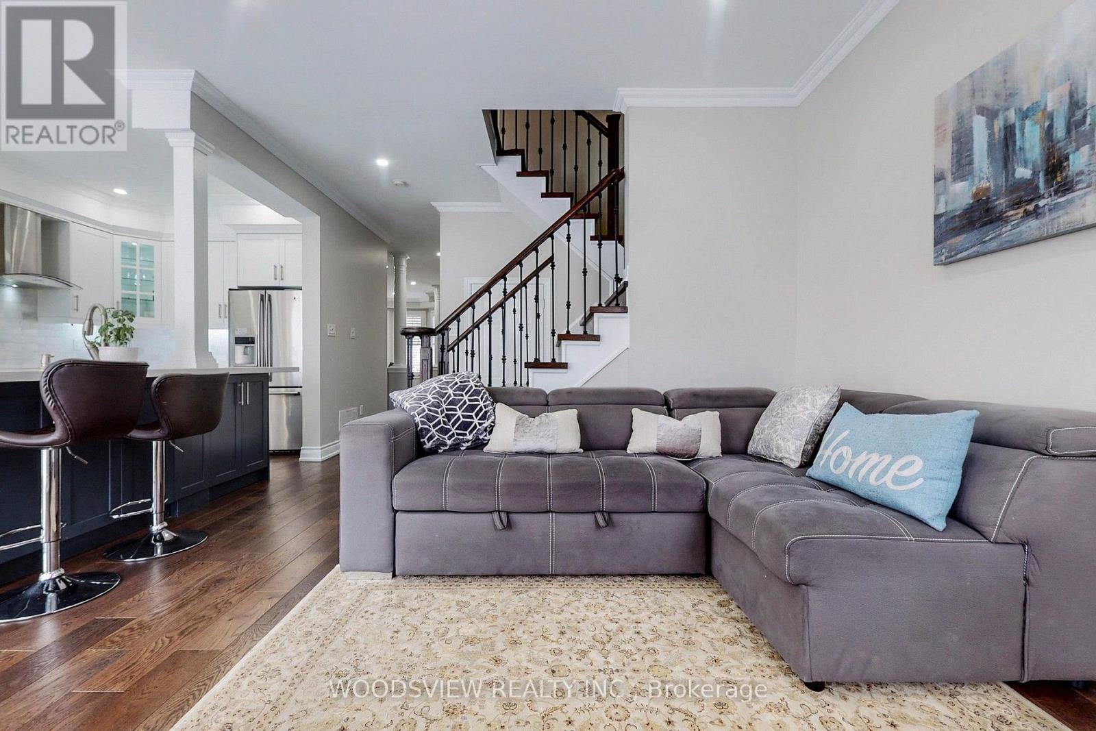14 Stookes Crescent, Richmond Hill, ON photo 4