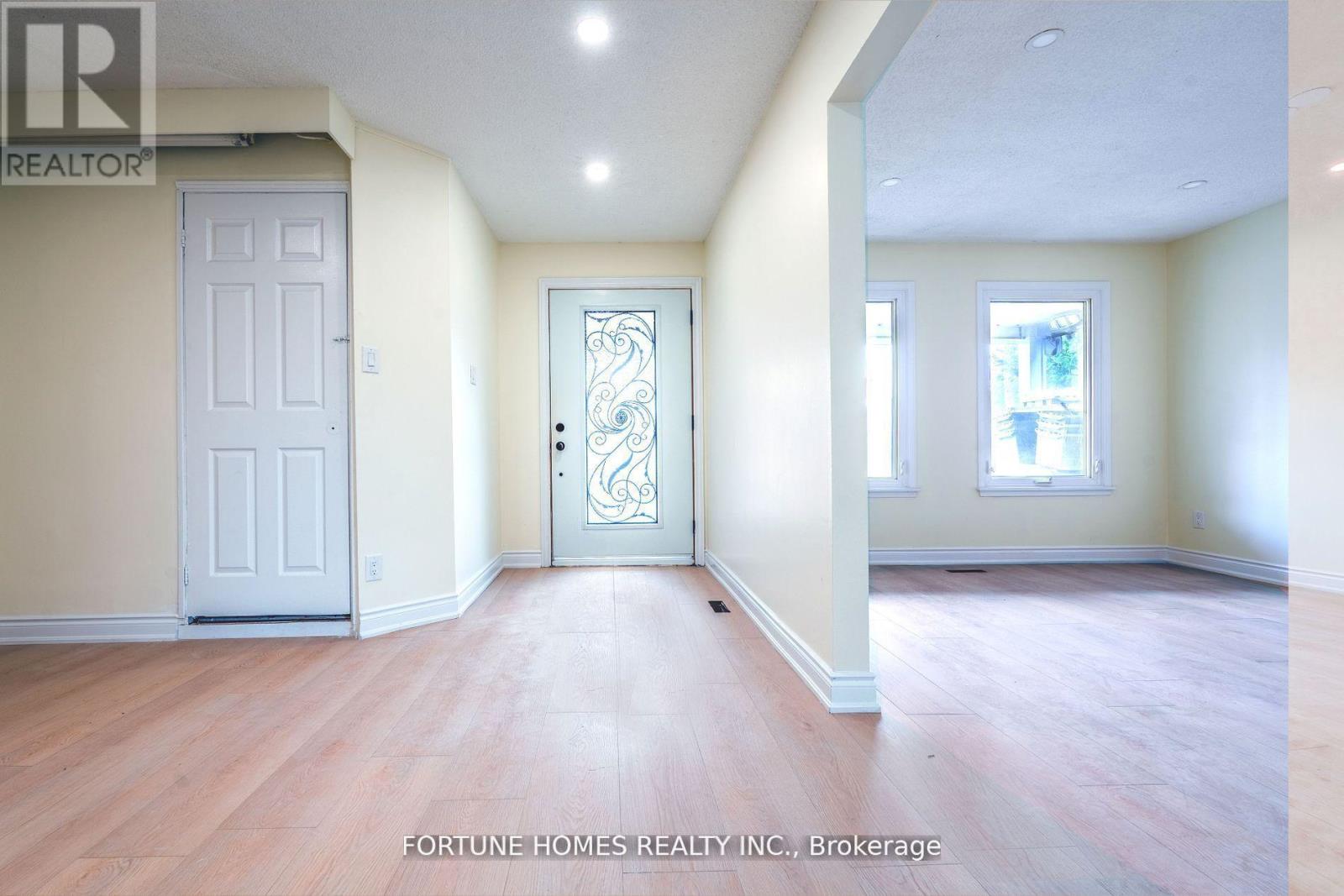68 Nasmith Street, Brampton, ON photo 2
