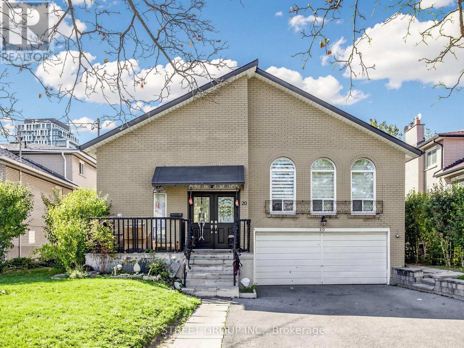 20 Edmonton photo 2