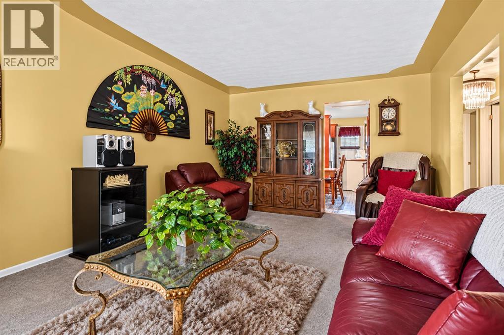 3620 Dover Ridge Drive SE, Calgary — photo 10
