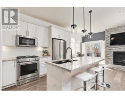 18 Gregory Avenue, Collingwood, ON L9Y0Z5 Photo 10