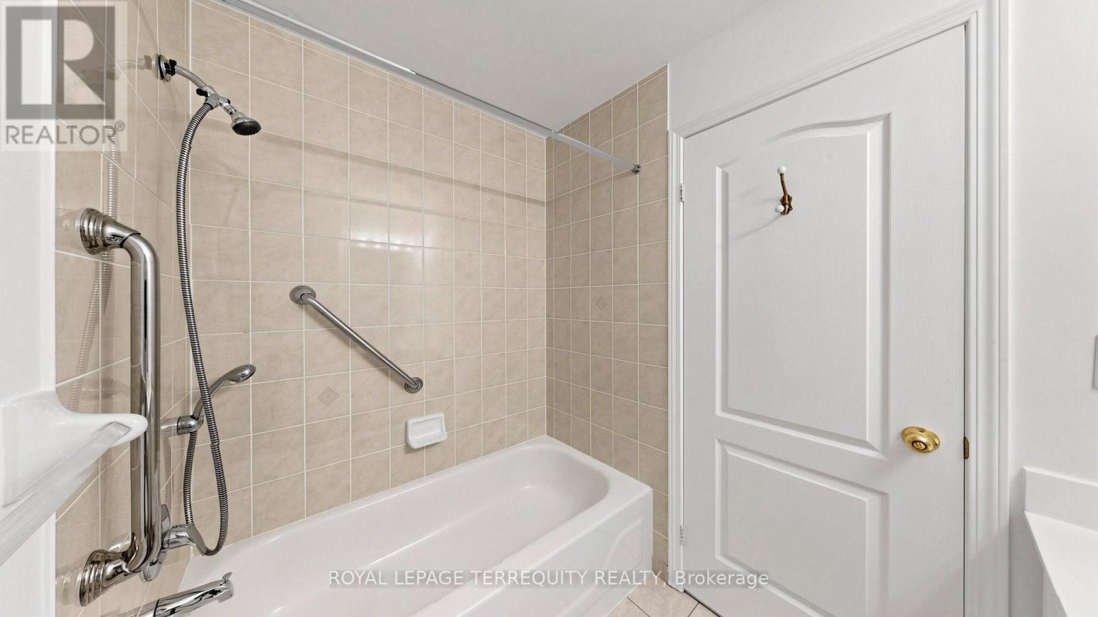 107- 1000 The Esplanade North, Pickering, ON photo 27