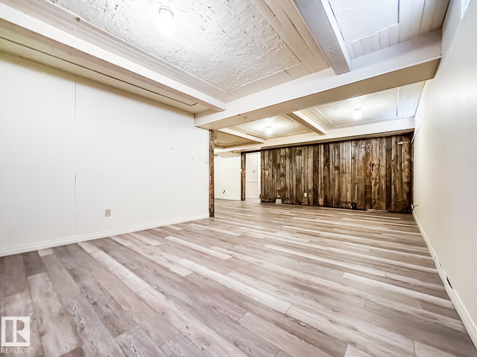 5812 105 AV NW, photo 31 of 61