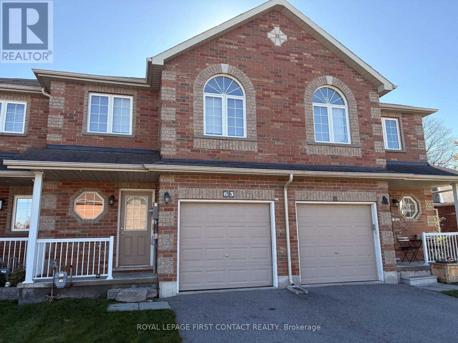 63 SYDENHAM, Barrie (Georgian Drive)