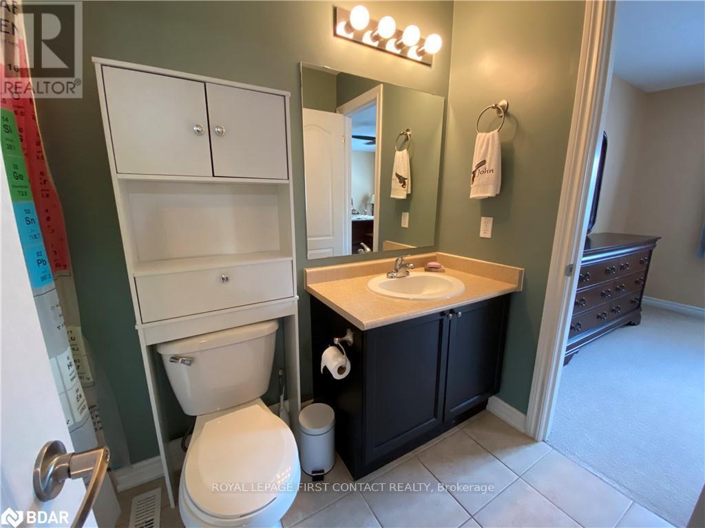 63 SYDENHAM, Barrie (Georgian Drive) — photo 10
