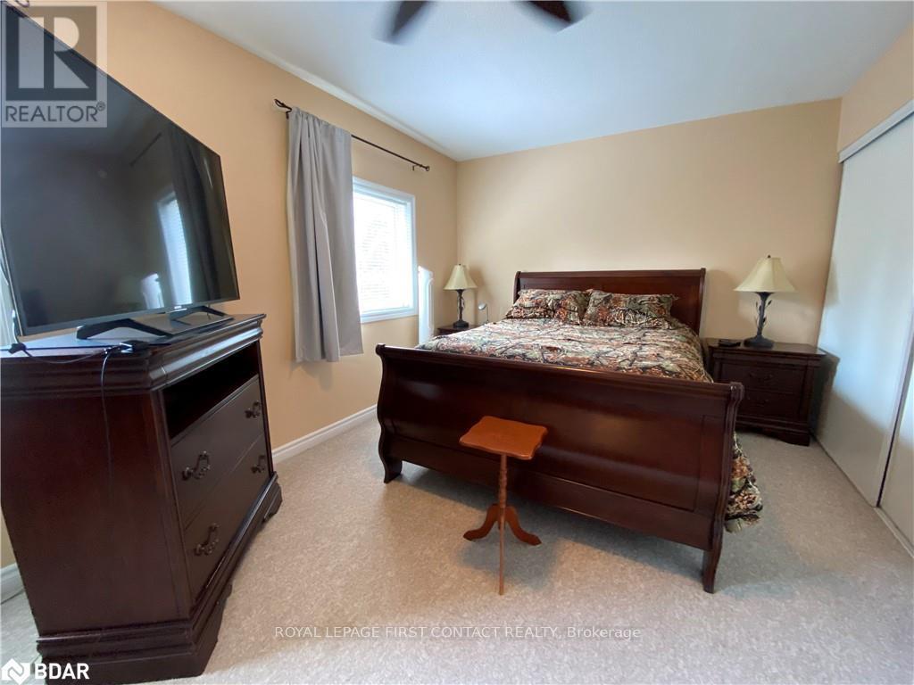 63 SYDENHAM, Barrie (Georgian Drive) — photo 12