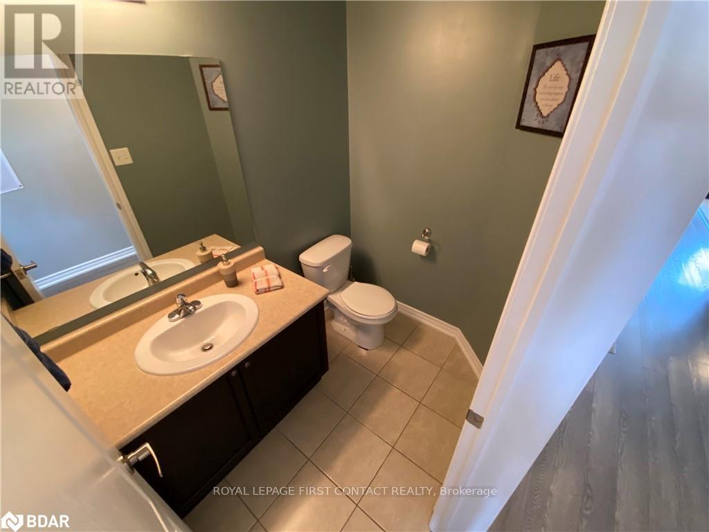 63 SYDENHAM, Barrie (Georgian Drive) — photo 8