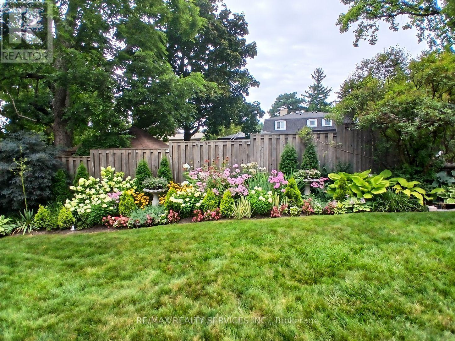 15 Pine Ridge Lane, Brampton, ON photo 35