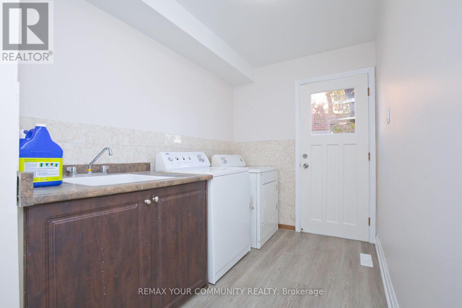 27 Moffatt Avenue, Brampton, ON photo 34