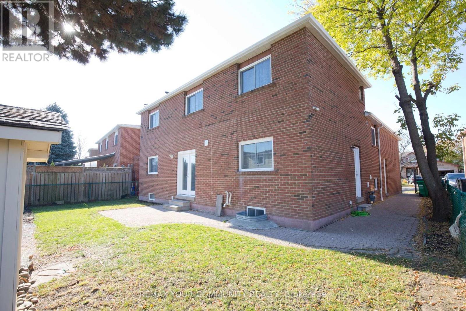 27 Moffatt Avenue, Brampton, ON photo 37