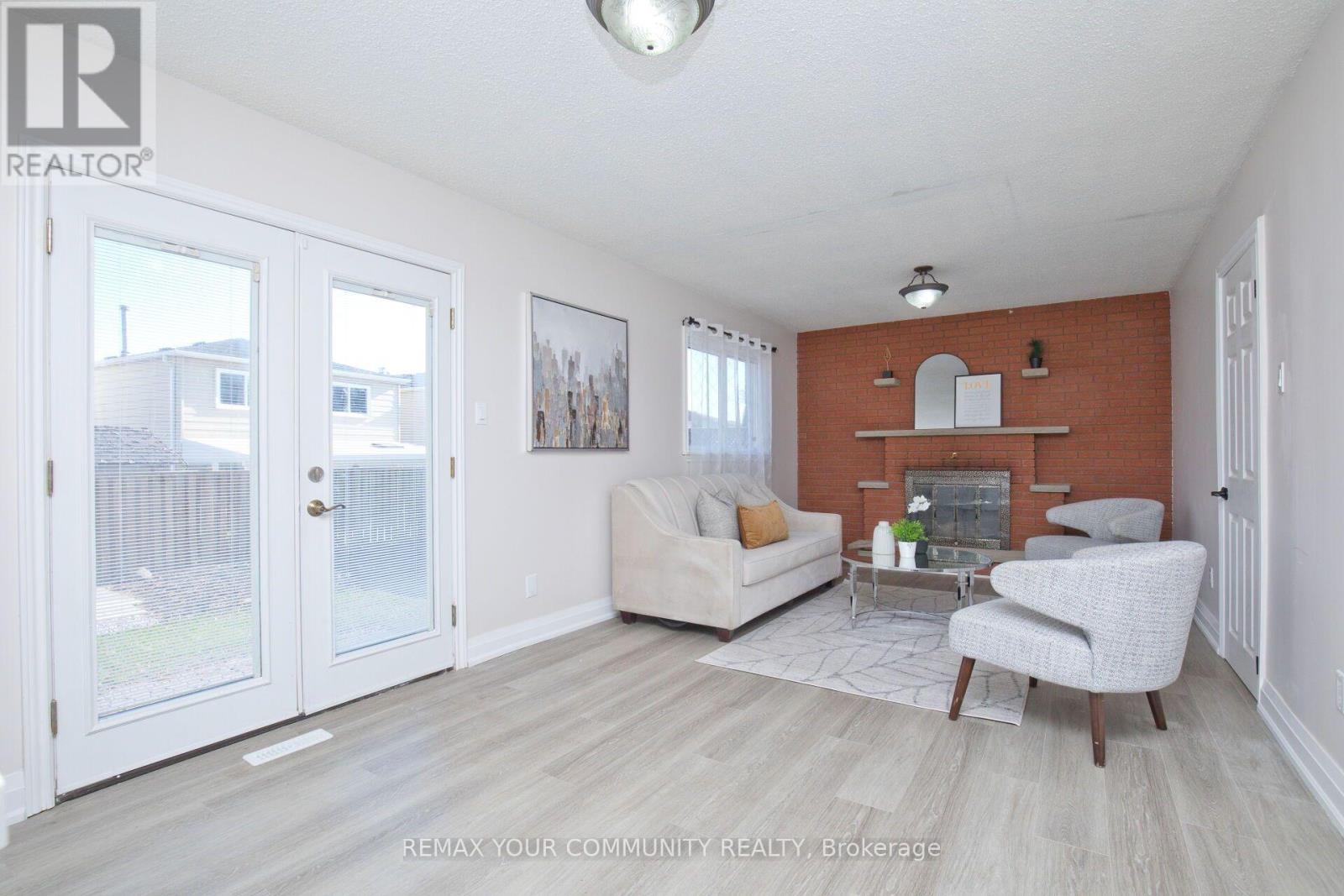 27 Moffatt Avenue, Brampton, ON photo 7