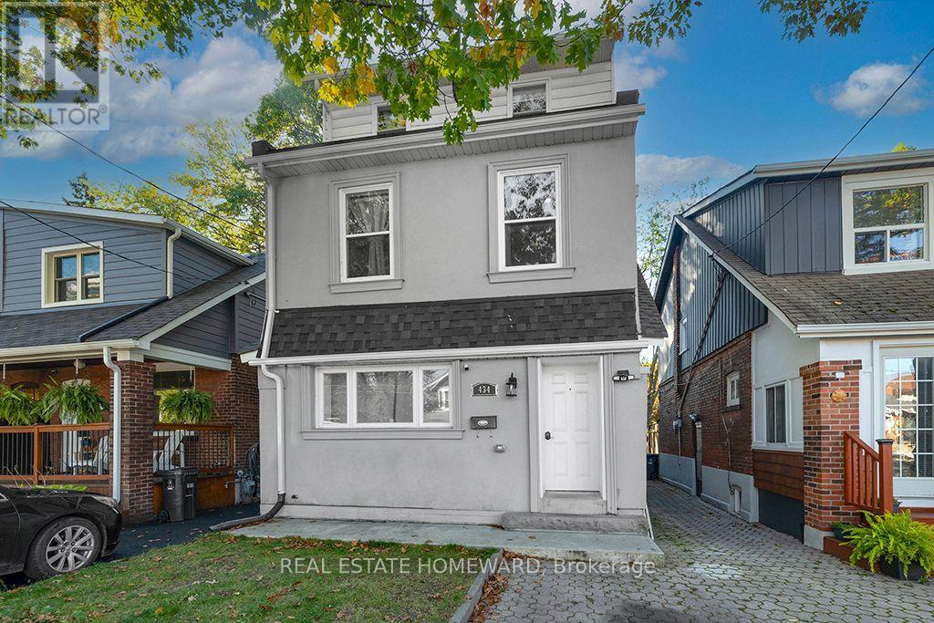 Photo of 434 Victoria Park Avenue